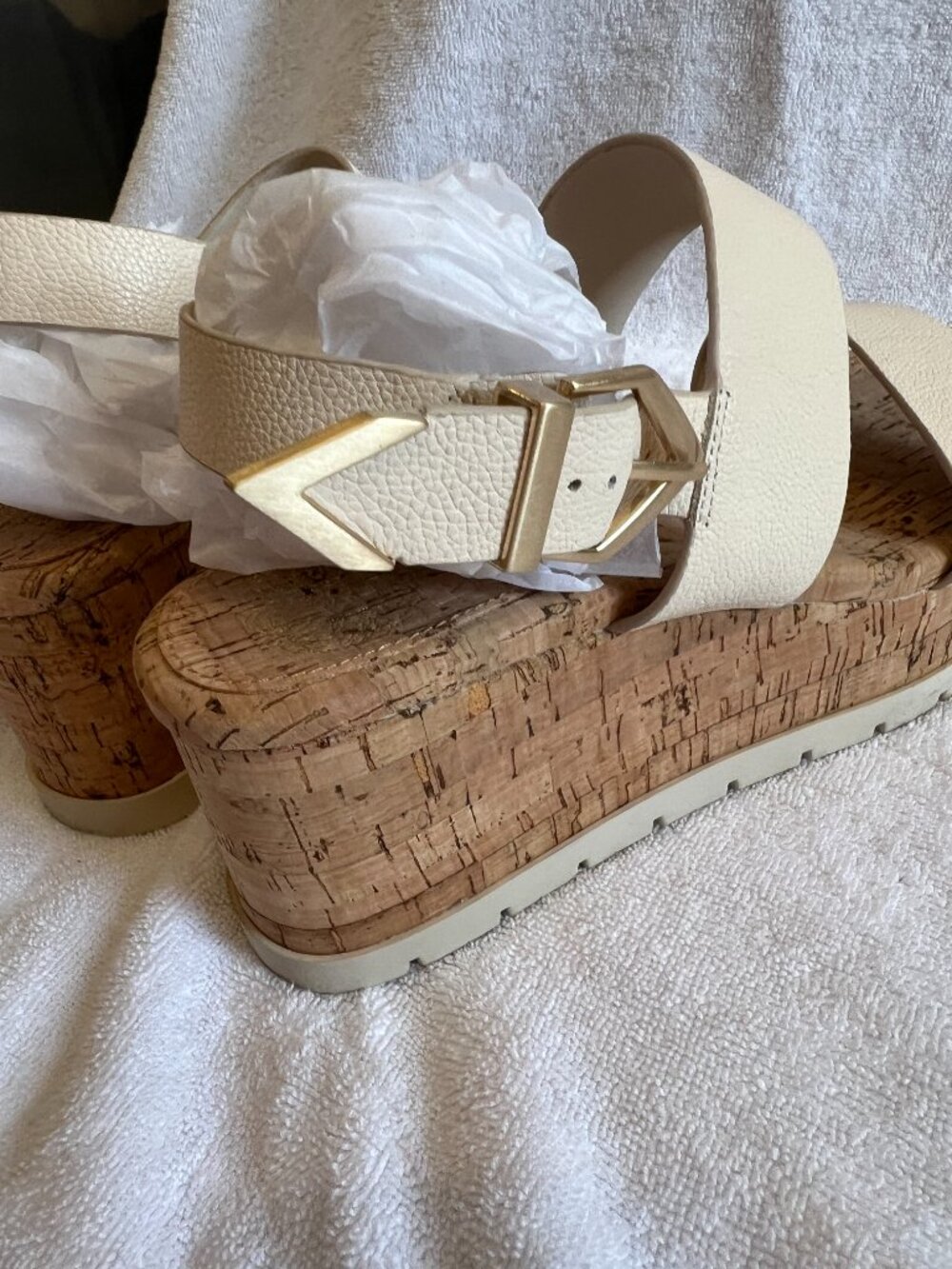 Vince Camuto Sandals - Picture 3 of 5